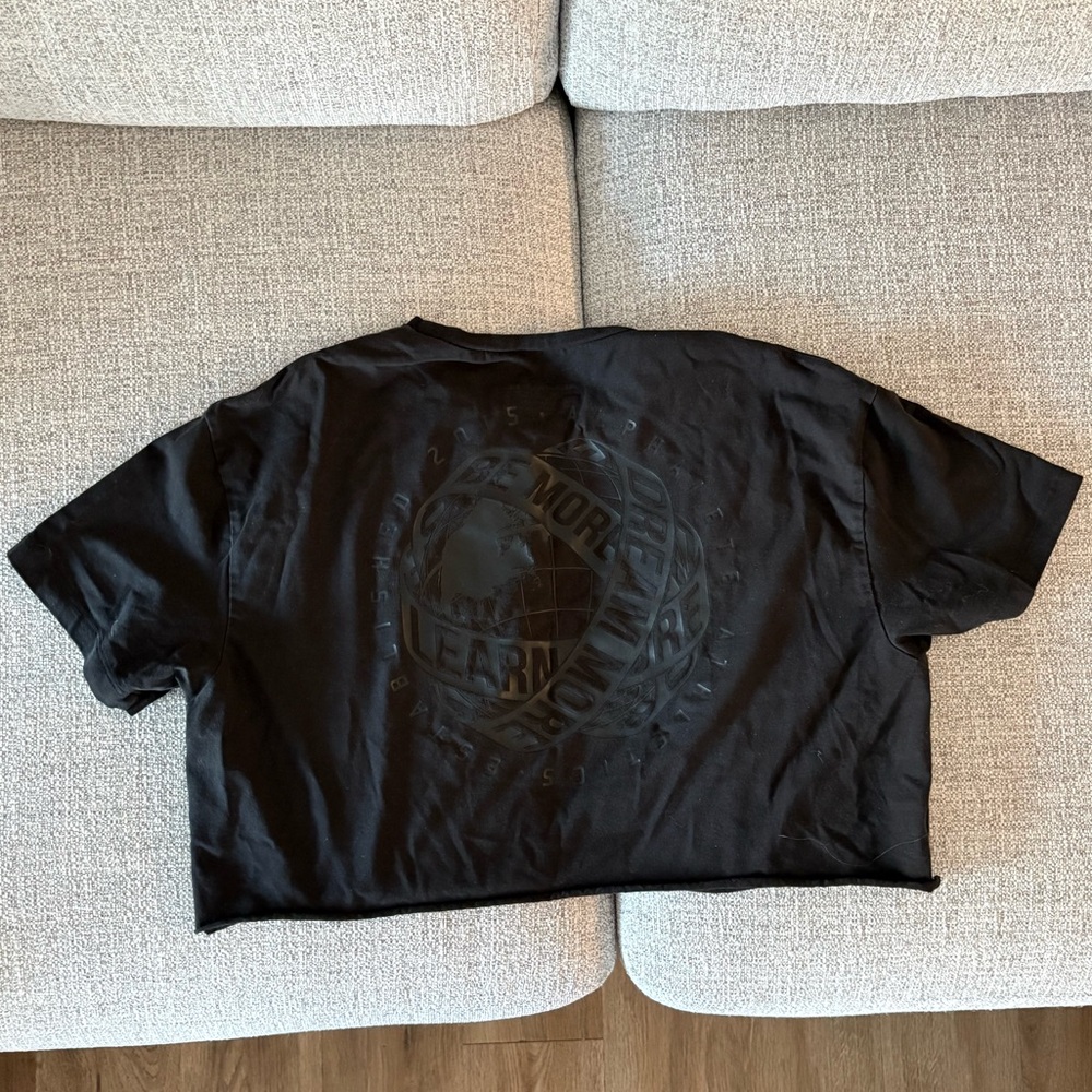 Alphalete Cropped Graphic Tee